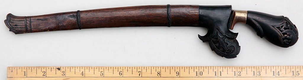 Sumatran Sewar with Floral Carved Horn Hilt cangge