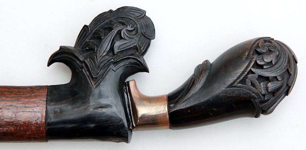 Sumatran Sewar with Floral Carved Horn Hilt cangge