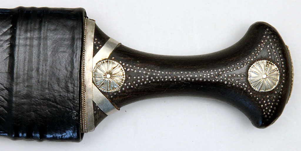 Yemeni Jambiya with White Metal Decorated Dark Horn Hilt